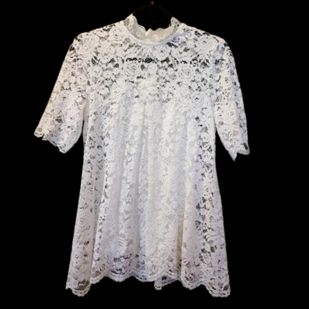 Chelsea & Theodore | Lace Top